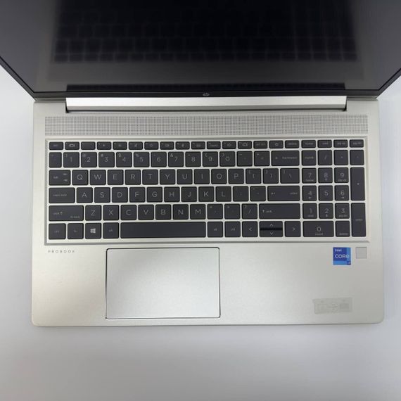 Ультрабук HP ProBook 650 G8 / 15.6" (1920x1080) IPS / Intel Core i7-1185G7 (4 (8) ядра по 4.8 GHz) / 16 GB DDR4 / 256 GB SSD / Intel Iris Xe Graphics / WebCam б/в | Зображення 3