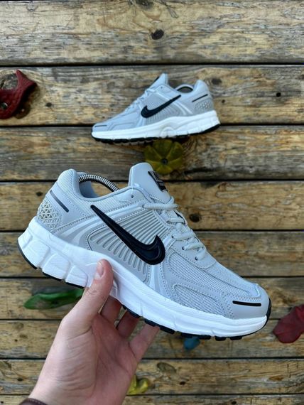 Кросівки Nike ZOOM Vomero 5 (light gray) | Зображення 8
