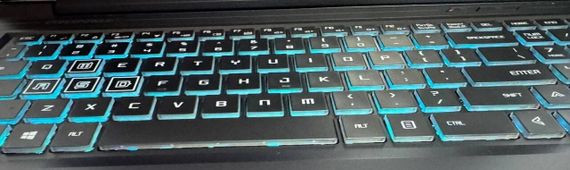 Ігровий ноутбук СyberpowerPC Tracer V Gaming L17G GM7TG5R / 15.6" (1920x1080) IPS / Intel Core i7-11800H (8 (16) ядер по 2.3 - 4.6 GHz) / 16 GB DDR4 / 512 GB SSD / nVidia GeForce GTX 1650, 4 GB GDDR5, 128-bit / WebCam б/в | Зображення 8