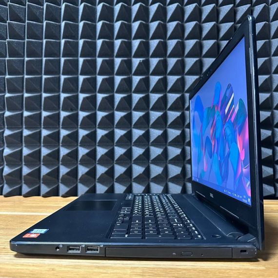 Ноутбук Б-клас Dell Vostro 15 3559 / 15.6" (1366x768) TN / Intel Core i5-6200U (2 (4) ядра по 2.3 - 2.8 GHz) / 8 GB DDR3 / 128 GB SSD / Intel HD Graphics 520 / WebCam б/в | Зображення 5