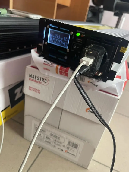 Инвертор преобразователь 1000Вт 12V на 220V (чистый синусоид) с функцией зарядки АКБ | Зображення 3