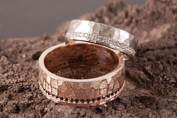 Обручальное кольцо из красного золота с фианитами 18 | Зображення 7