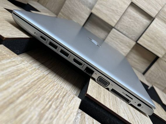 Ноутбук Б-класс HP Probook 640 G4 / 14" (1366x768) TN / Intel Core i5-7300U (2 (4) ядра по 2.6 - 3.5 GHz) / 8 GB DDR4 / 256 GB SSD / Intel HD Graphics 620 / WebCam / Fingerprint / HDMI б/у | Зображення 5