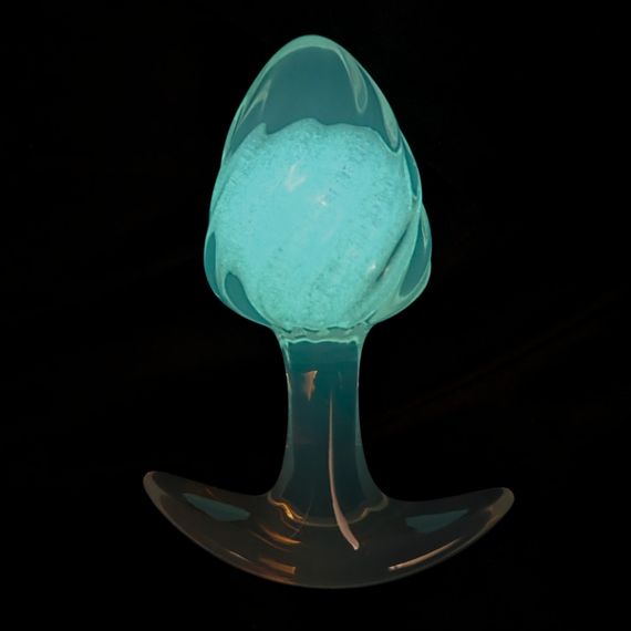 Люминесцентная анальная пробка UNIVIBE, силиконовая с шариком внутри, фиолетовая, 9.5 х 6.5 см sexstyle