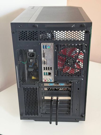 Ігровий ПК Vinga Warlike Black Tower New / AMD Ryzen 7 7700 (8 (16) ядер по 3.8 - 5.3 GHz) / 32 GB DDR5 / 256 GB SSD+1000 GB HDD / AMD Radeon RX 6900 XT Sapphire Nitro+, 16 GB GDDR6, 256-bit / Wi-Fi / 750W / Windows 11 б/в | Зображення 3