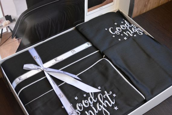 Комплект постільної білизни First Choice Deluxe Satin DARK 200х220 Timeless Black | Зображення 3