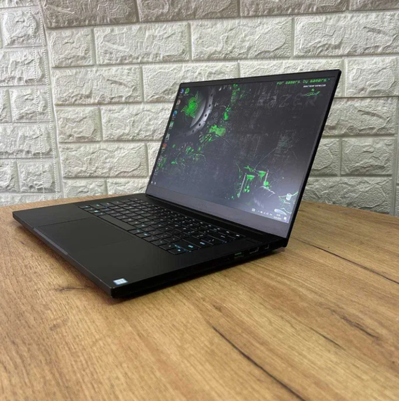 Ноутбук Razer Blade 15 FHD IPS 144Hz i7 9750H 16Gb SSD 128Gb+HDD1Tb RTX 2060 Б/В | Зображення 2