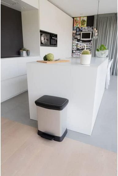 Контейнер для сміття з педаллю Curver (Курвер) Deco bin 30 л (02164) Сріблястий | Зображення 7