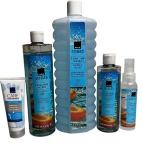 Жіночий SPA набір Avon «Назустріч морю» 5в1: піна 1000 мл + гель 500 мл + гель 250 мл + спрей для тіла 100 мл + крем для стоп 75 м