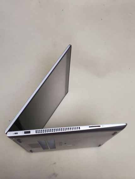 Ноутбук HP ProBook 450 G6 / 15.6" (1366x768) TN Touch / Intel Core i5-8265U (4 (8) ядра по 1.6 - 3.9 GHz) / 8 GB DDR4 / 256 GB SSD / Intel UHD Graphics 620 / WebCam б/у | Зображення 4