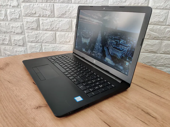 Ноутбук HP 15-bs507ur 15.6 HD/i3 6006U/4Gb/HDD1Tb/Radeon R5 M330-2Gb | Зображення 3