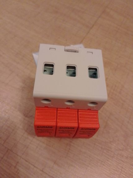 Пристрій захисту на 3 фази від імпульсних перенапруг 420v AC 3P 60ka SHRMW | Зображення 3