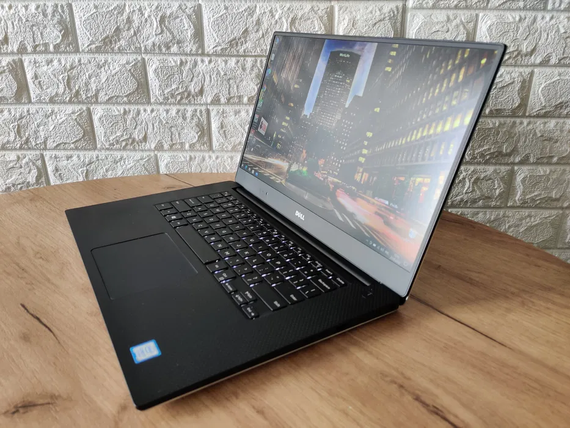 Ноутбук Dell Precision 5520/15.6"IPS/i7 7820HQ/8Gb/SSD240Gb/Quadro M1200-4Gb | Зображення 3