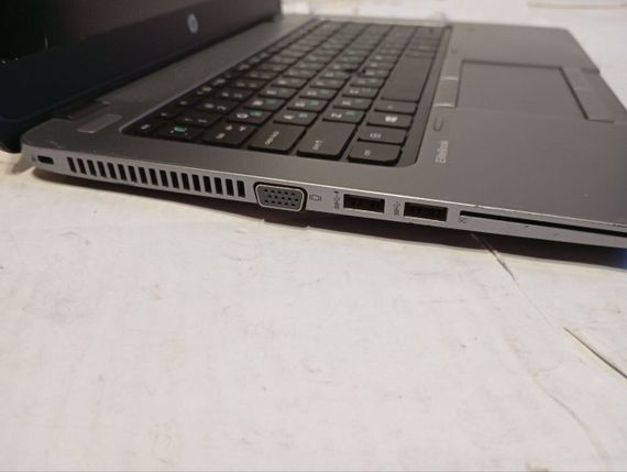 Ультрабук Б-класс HP EliteBook 840 G1 / 14" (1366x768) TN / Intel Core i5-4300U (2 (4) ядра по 1.9 - 2.9 GHz) / 8 GB DDR3 / 500 GB SSD / Intel HD Graphics 4400 / WebCam / АКБ не держит б/у | Зображення 4