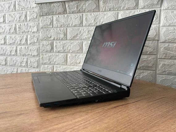 Ноутбук MSI WE65 9TJ 15,6" FHD IPS i7 9750H 32Gb SSD 512Gb Quadro T2000 Б/В | Зображення 3