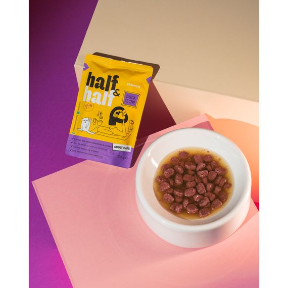 Корм вологий HalfHalf для дорослих котів шматочки з качкою у соусі у формі пауча 100г | Зображення 3