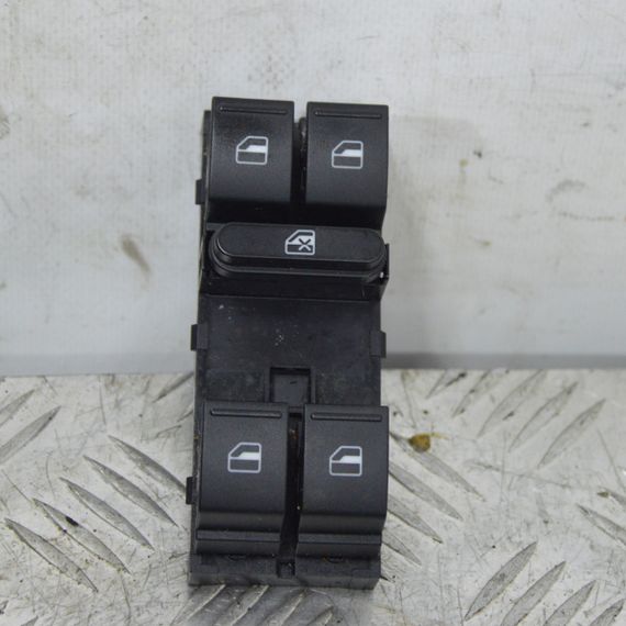 Блок керування склопідйомниками Volkswagen Passat B6 Golf V Jetta Фольксваген Пассат б6 Гольф 5 Джетта 1K4959857A