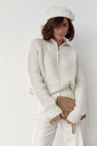 Женский вязаный свитер oversize с воротником на молнии - молочный цвет, M (есть размеры)