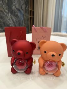 Вращающаяся шкатулка-медведь с розой в колбе