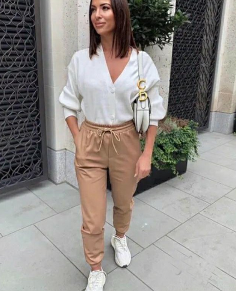 Женские брюки-джоггеры укороченные из эко кожи MI551 размер 42/44, цвет мокко