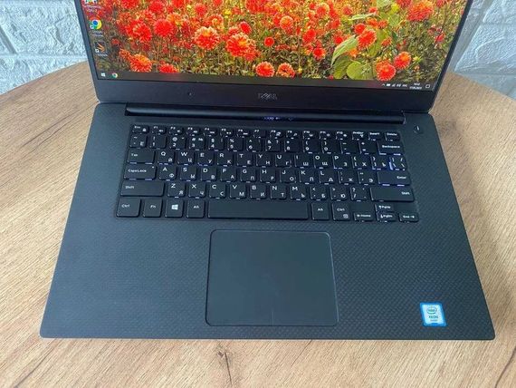 Ноутбук Dell Precision 5520 15,6"FHD IPS Xeon E3 1505M 8Gb SSD512 Quadro M1200  Б/У | Зображення 1