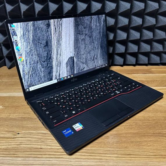 Ультрабук Fujitsu LifeBook E5412 / 14" (1920x1080) IPS / Intel Core i5-1235U (10 (12) ядер по 3.3 - 4.4 GHz) / 16 GB DDR4 / 256 GB SSD / Intel Iris Xe Graphics / WebCam б/в | Зображення 2