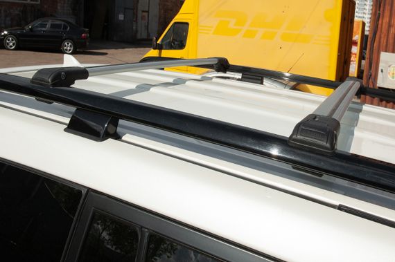 Перемички на рейлінги під ключ (2 шт) Сірий для Toyota Land Cruiser 200 | Зображення 3