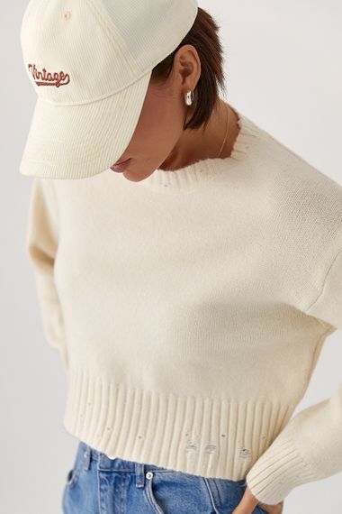 Укорочена в’язана кофта зі рваним ефектом - молочний цвет, ONE SIZE (є розміри) | Зображення 4