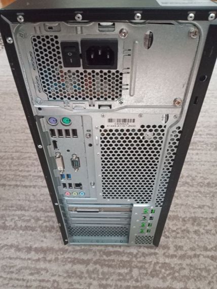 ПК Б-клас Fujitsu Esprimo P910 E85+ Tower / Intel Core i5-3470 (4 ядра по 3.2 - 3.6 GHz) / 8 GB DDR3 / 240 GB SSD / Intel HD Graphics 2500 б/в | Зображення 2