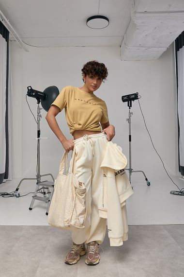 Трикотажна футболка з вишитим написом Margaret - гірчичний цвет, ONE SIZE (є розміри) | Зображення 2