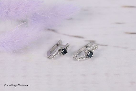 Серьги из белого золота с сапфирами и бриллиантами | Зображення 3