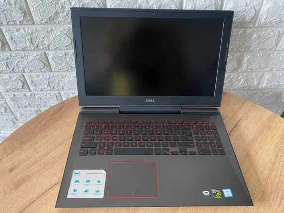 Ноутбук Dell Inspiron 7567 15.6"FHD/IPS/i5 7300HQ/16/SSD256+HDD1Tb/GTX1050-4Gb | Зображення 3