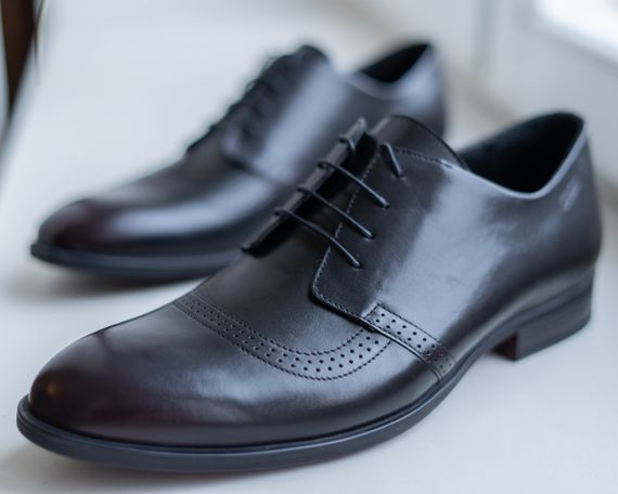 Бордовые туфли из кожи 39 размера