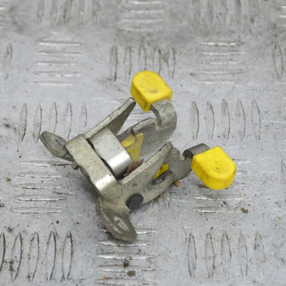 Петля задніх дверей Fiat Fiorino III 2007-2025 Обмежувач дверей Фіат Фіоріно 3