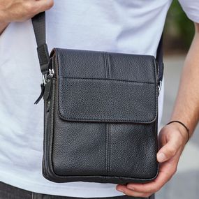 Мужская кожаная черная сумка через плечо Tiding Bag M1254A