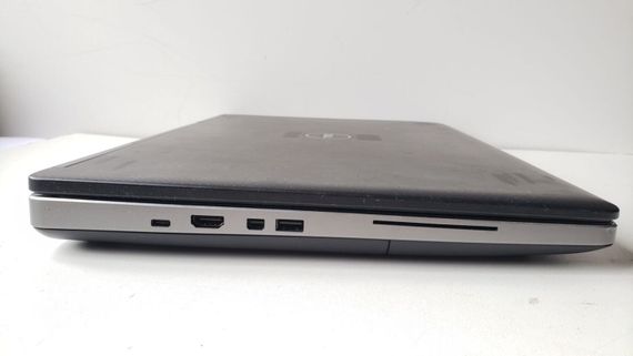 Мобільна робоча станція Dell Precision 7710 / 17.3" (3840x2160) IPS / Intel Xeon E3-1575M v5 (4 (8) ядра по 3.0 - 3.9 GHz) / 32 GB DDR4 / 256 GB SSD + 1000 GB HDD / nVidia Quadro M4000M, 4 GB GDDR5, 256-bit / WebCam б/в | Зображення 3