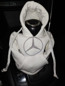 Чохол кофта Худі аксесуар на КПП  Car Hoodie мерседес Mercedes молочний подарунок автомобілісту 10070