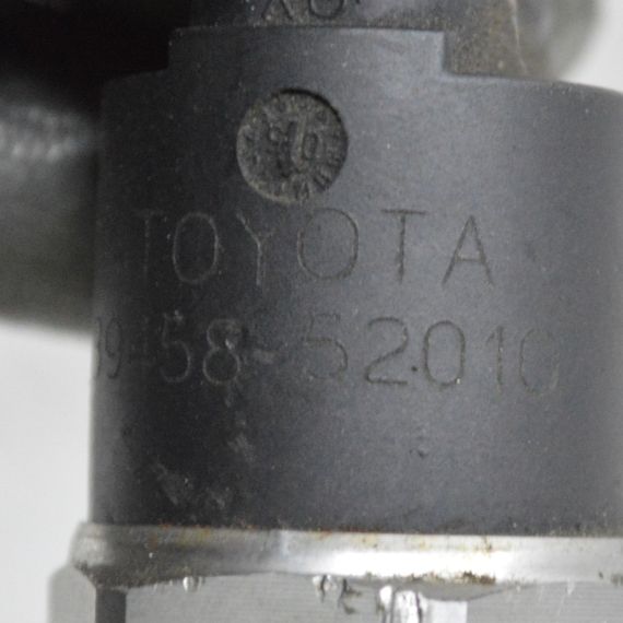 Датчик тиску палива в рейці Toyota Yaris Verso 1999-2005 1.4 D-4D Тойота Яріс Версо 0281002521 8945852010 | Зображення 1