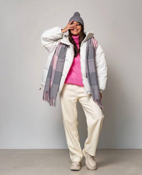 Тепла куртка жіноча дута з капюшоном на синтепоні розмір 42/48 колір білий  pp007