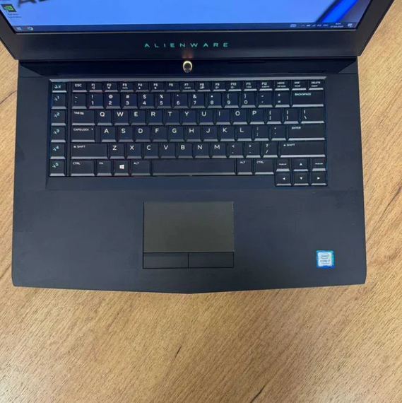 Ноутбук Dell Alienware 15 R3 i7 7700HQ 16GB SSD 500GB GTX 1070 Б/В | Зображення 2