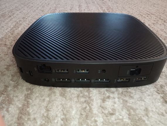Неттоп HP t640 Thin Client USFF / AMD Ryzen R1505G (2 (4) ядра по 2.4 - 3.3 GHz) / 4 GB DDR4 / 64 GB SSD / AMD Picaso Graphics б/в | Зображення 2