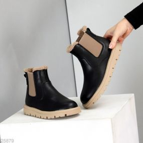 Повседневные зимние черные кожаные ботинки челси на бежевой подошве 38