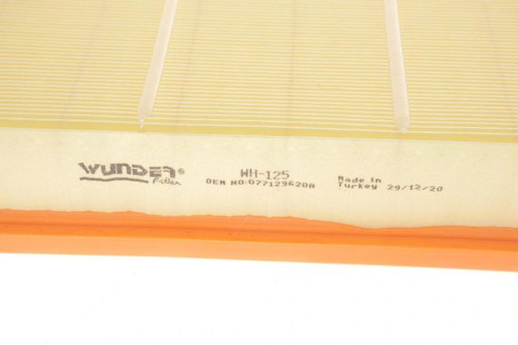 Фильтр воздушный Audi A8 2.5-3.3TDI 94-02 WH 125 | Зображення 1