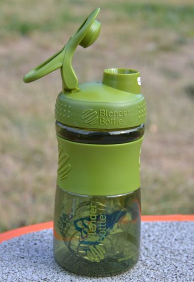 Спортивний шейкер (пляшка) BlenderBottle SportMixer Flip 20oz/590ml Moss Green | Зображення 6