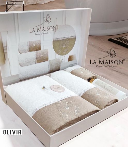 Подарунковий набір рушників La Maison, 3 шт. з ароматом Olivia