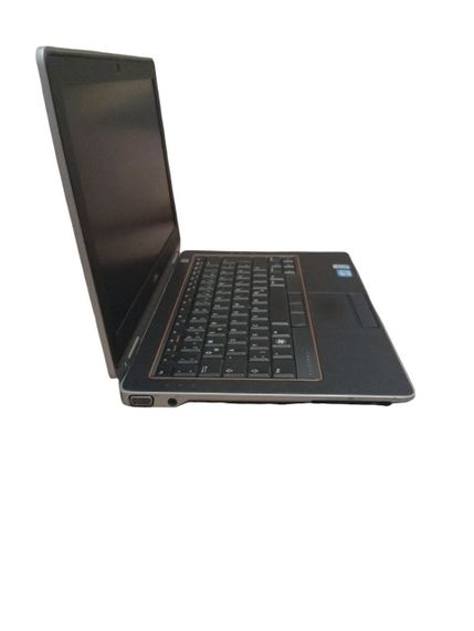 Ноутбук Dell Latitude E6320 / 14" (1920x1080) TN / Intel Core i7-2640M (2 (4) ядра по 2.8 - 3.5 GHz) / 4 GB DDR3 / 120 GB SSD / Intel HD Graphics 3000 / WebCam б/у | Зображення 3