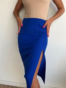 Женская юбка миди с разрезом на ноге NA983 размер 46/48, цвет синий