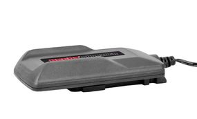 Зарядний пристрій HECHT 000620CH для акумулятора 000620B