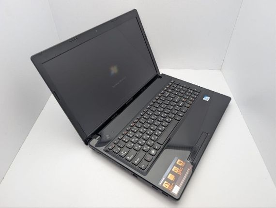 Ноутбук Lenovo G580 / 15.6" (1366x768) TN / Intel Pentium B960 (2 ядра по 2.2 GHz) / 8 GB DDR3 / 500 GB HDD / Intel HD Graphics / WebCam / DVD-ROM б/в | Зображення 3