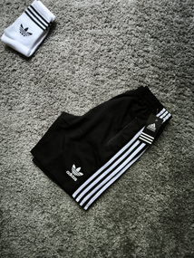Чоловічі шорти Adidas чорні